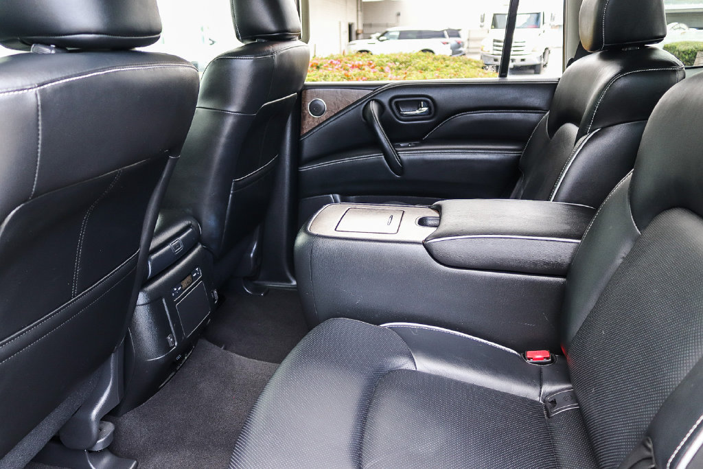 Used 2021 INFINITI QX80 Premium Select w/ All-Season Package AWD/4WD image 17