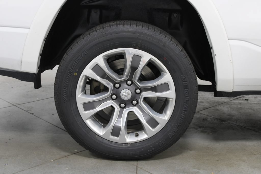Used 2019 RAM 1500 Limited AWD/4WD image 16