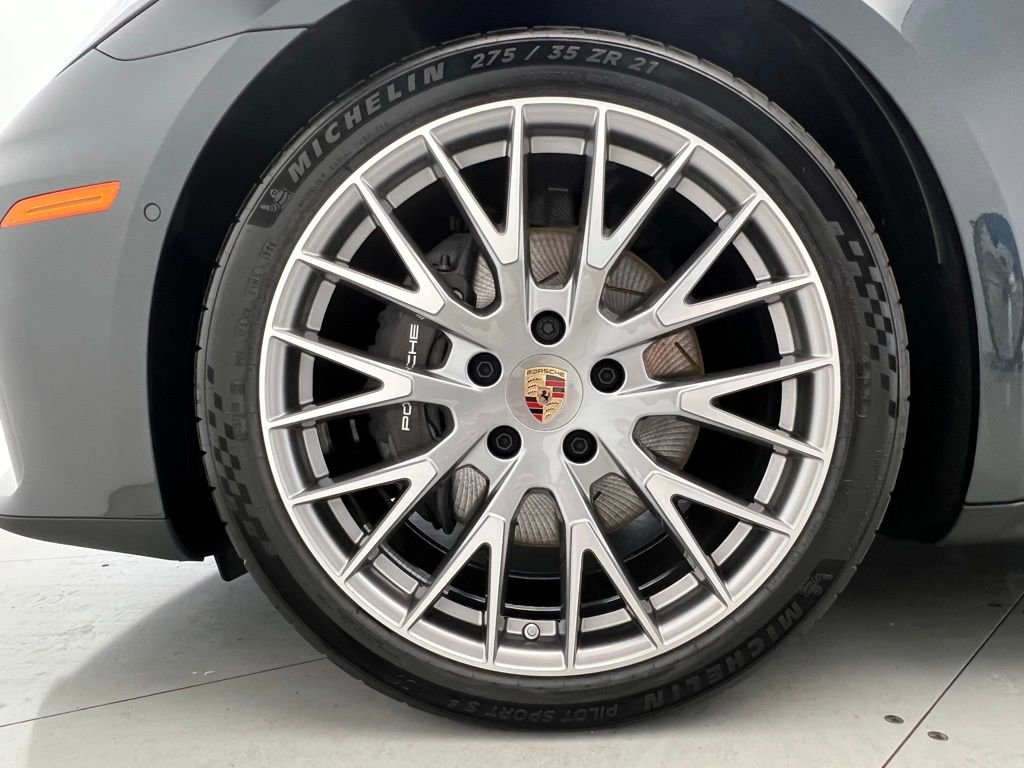 New 2025 Porsche Panamera image 27