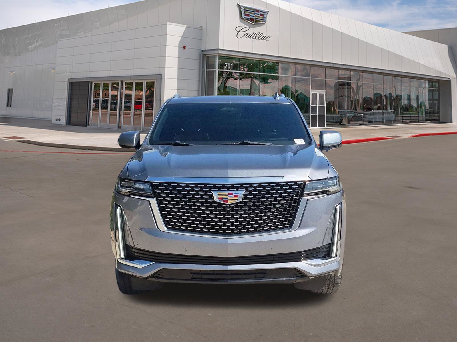 Used 2022 Cadillac Escalade ESV Premium Luxury AWD/4WD image 2