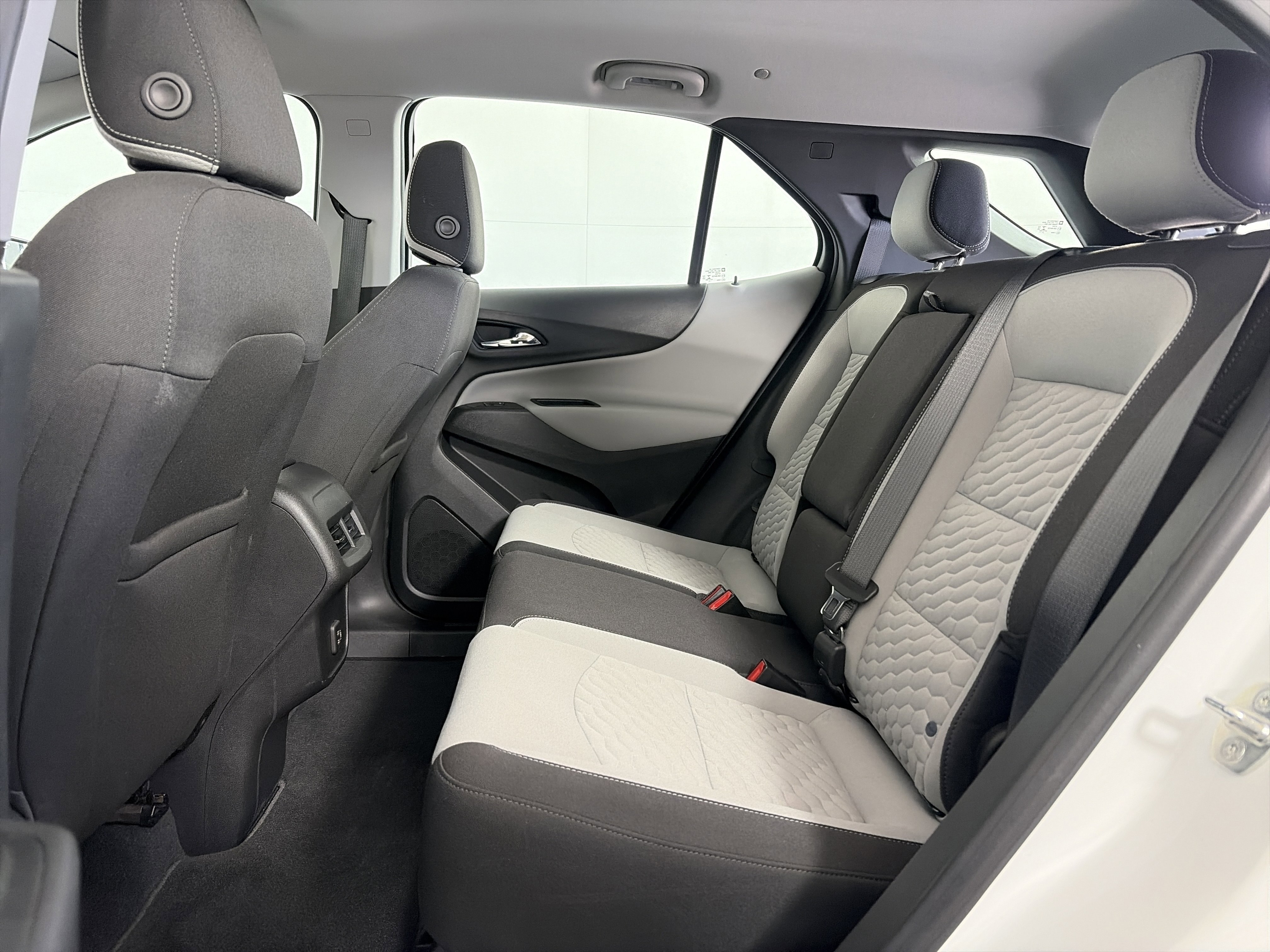 Certified 2021 Chevrolet Equinox LS image 7
