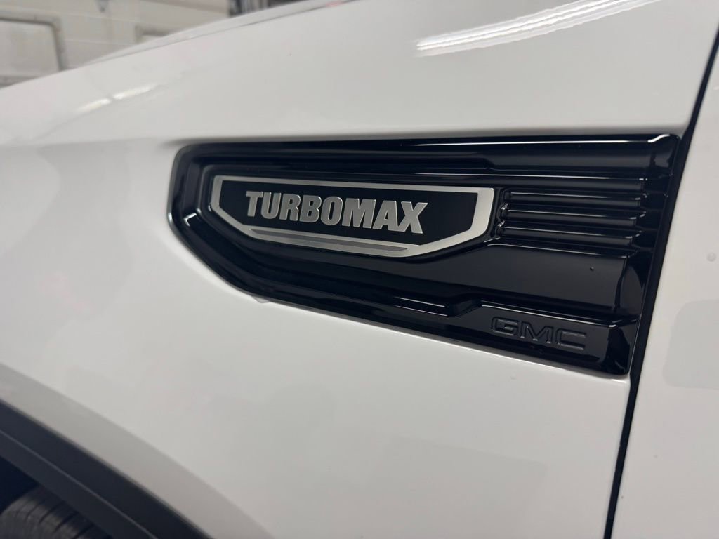 New 2026 GMC Sierra 1500 Elevation image 11