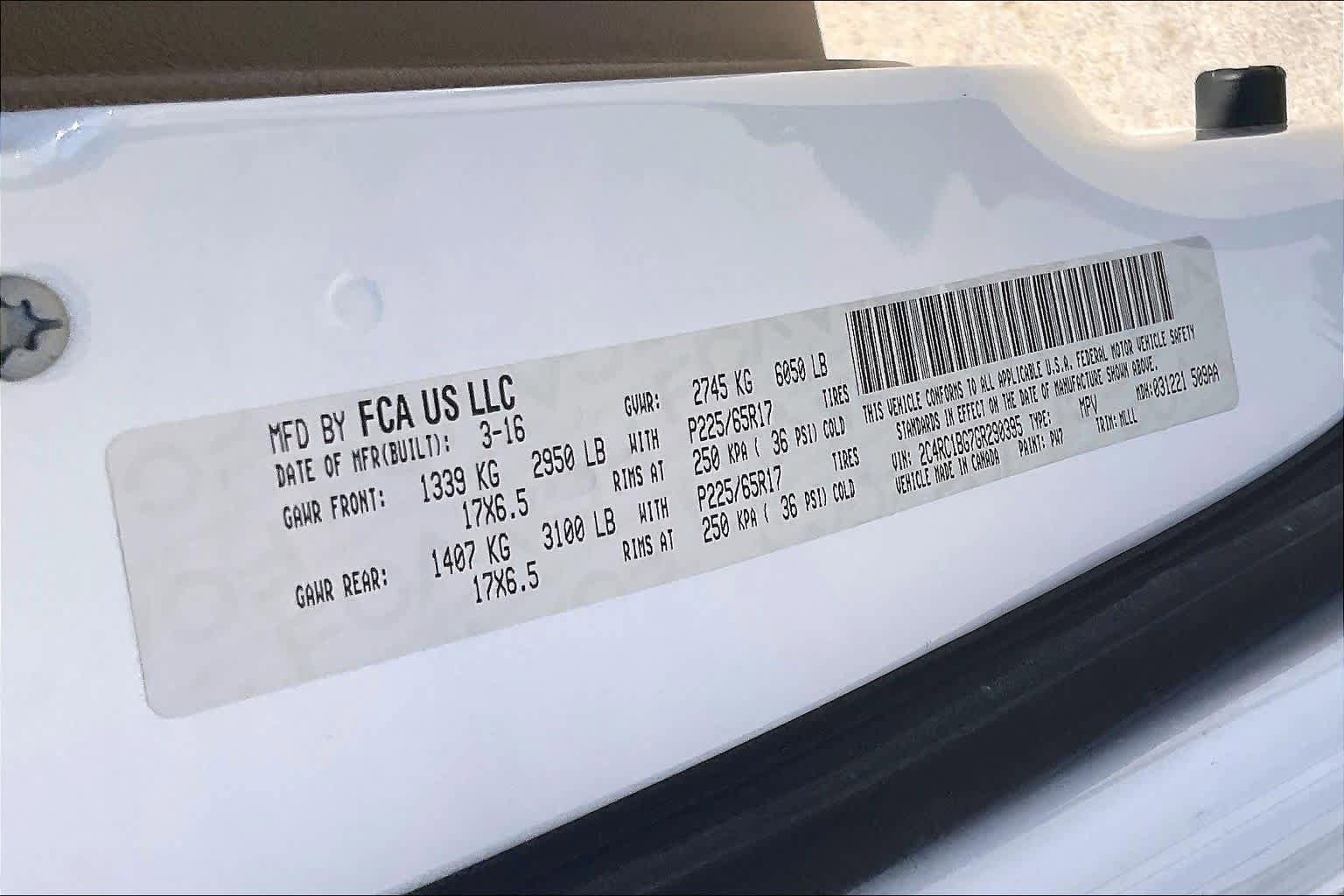 Used 2016 Chrysler Town & Country Touring FWD image 34