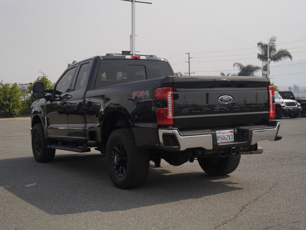 Used 2023 Ford F350 Lariat w/ FX4 Off-Road Package image 6