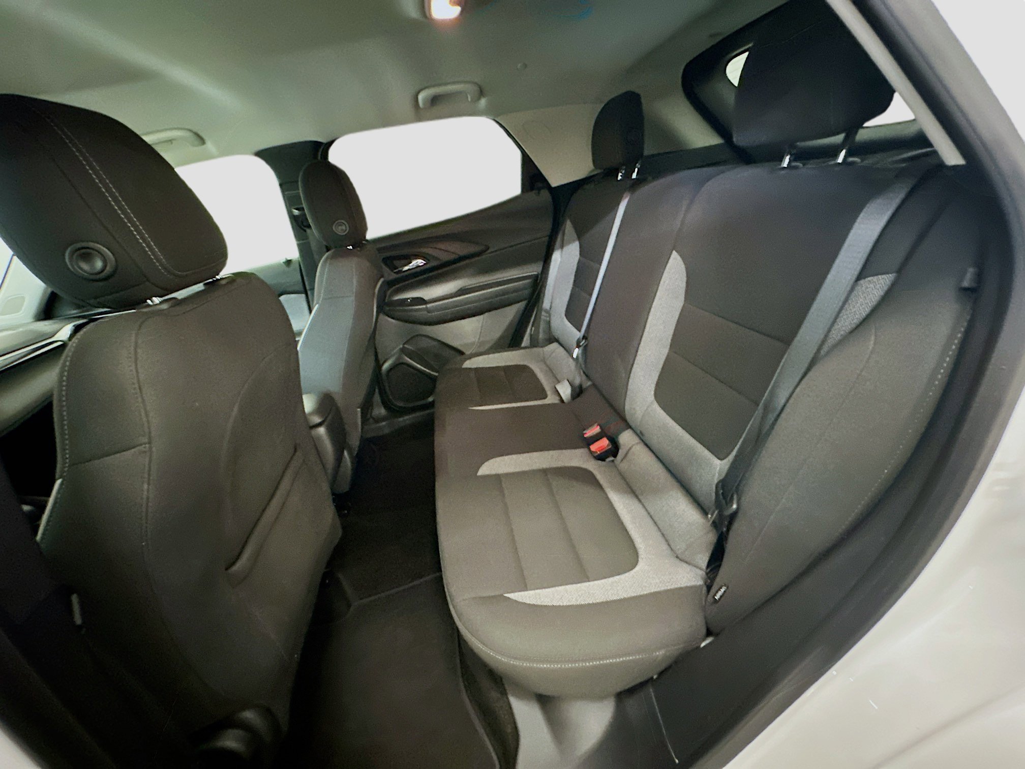 Used 2025 Chevrolet TrailBlazer LT image 28