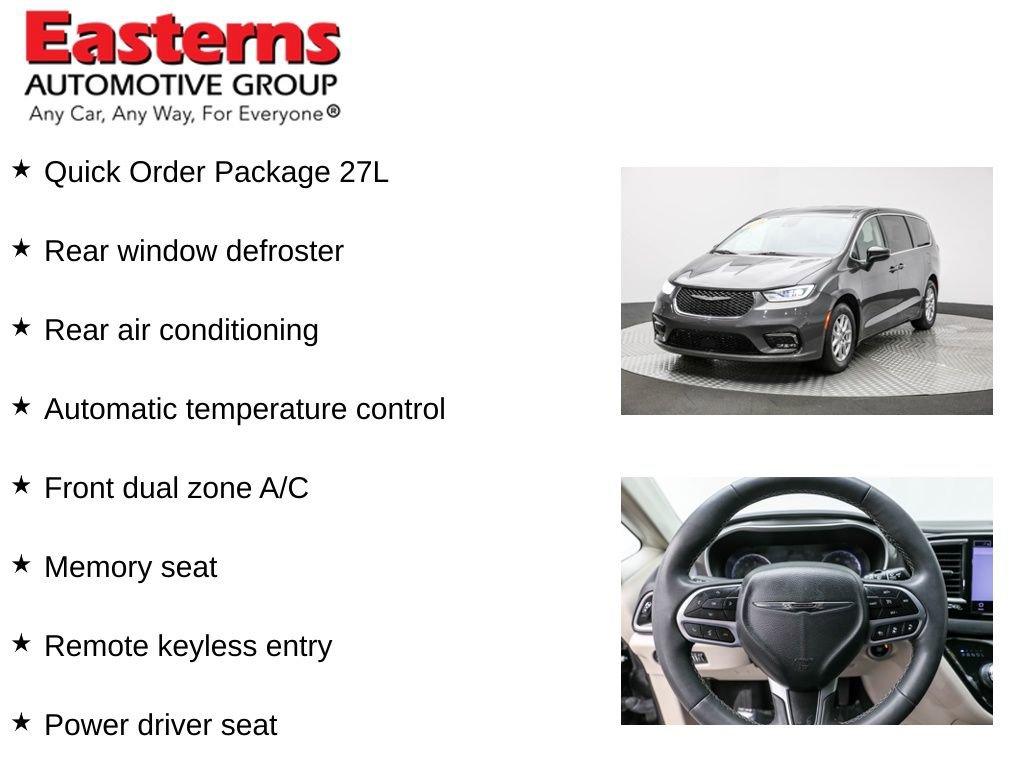 Used 2023 Chrysler Pacifica Touring-L image 11