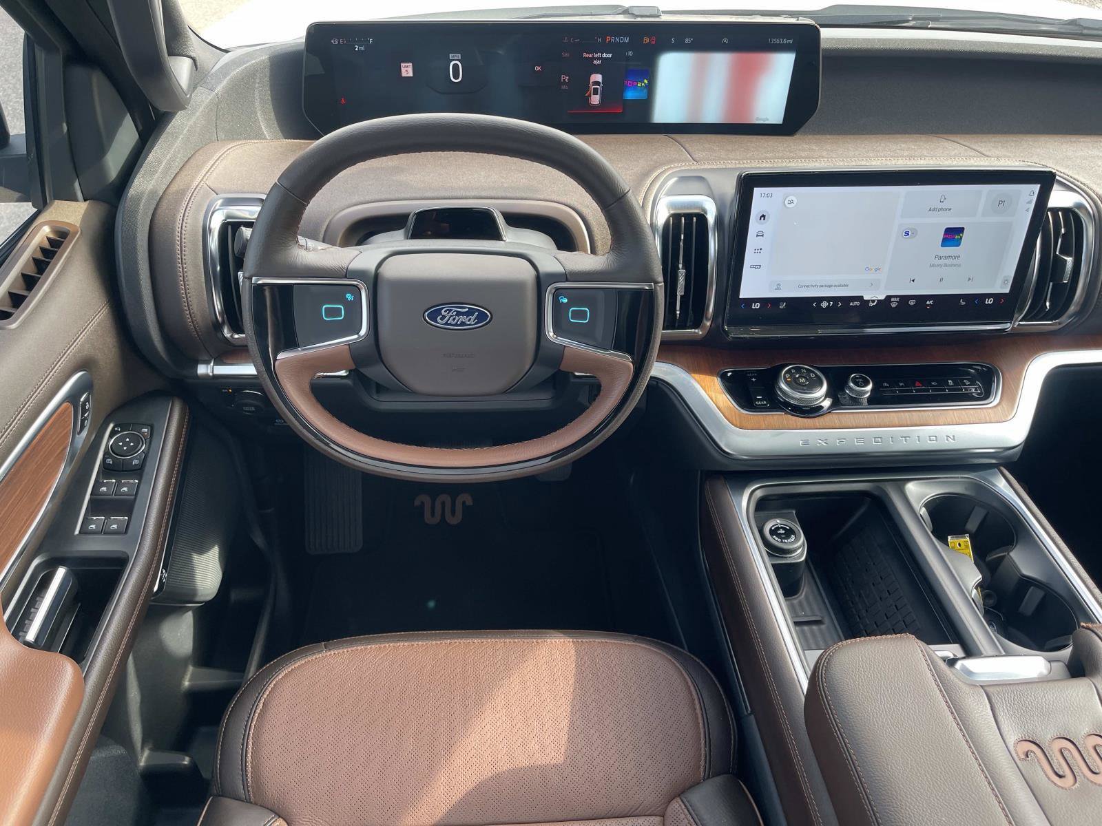 Used 2025 Ford Expedition King Ranch AWD/4WD image 14