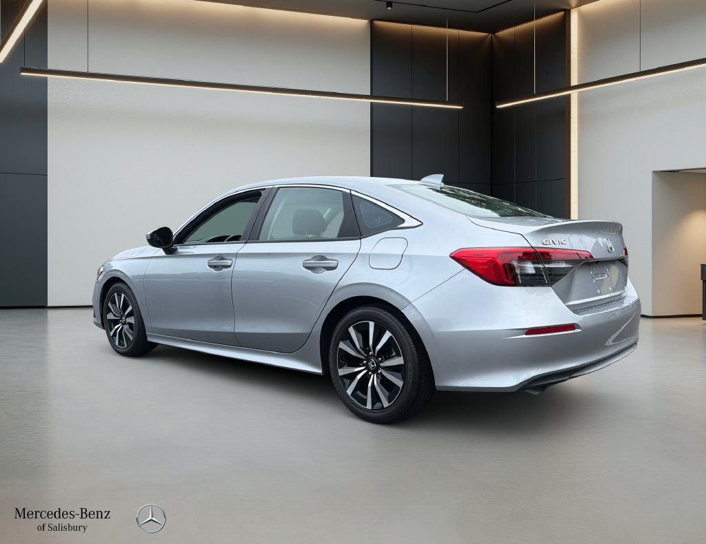 Used 2023 Honda Civic EX image 6