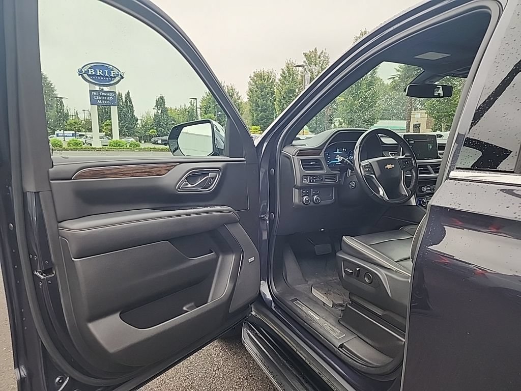Used 2022 Chevrolet Tahoe Premier AWD/4WD image 9