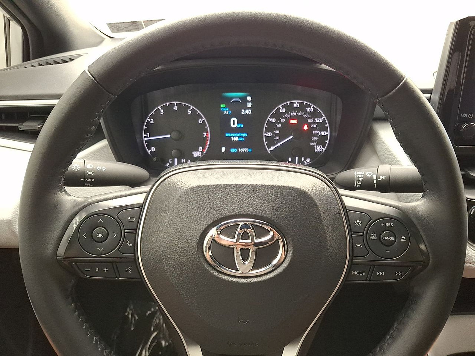 Certified 2024 Toyota Corolla SE FWD image 20