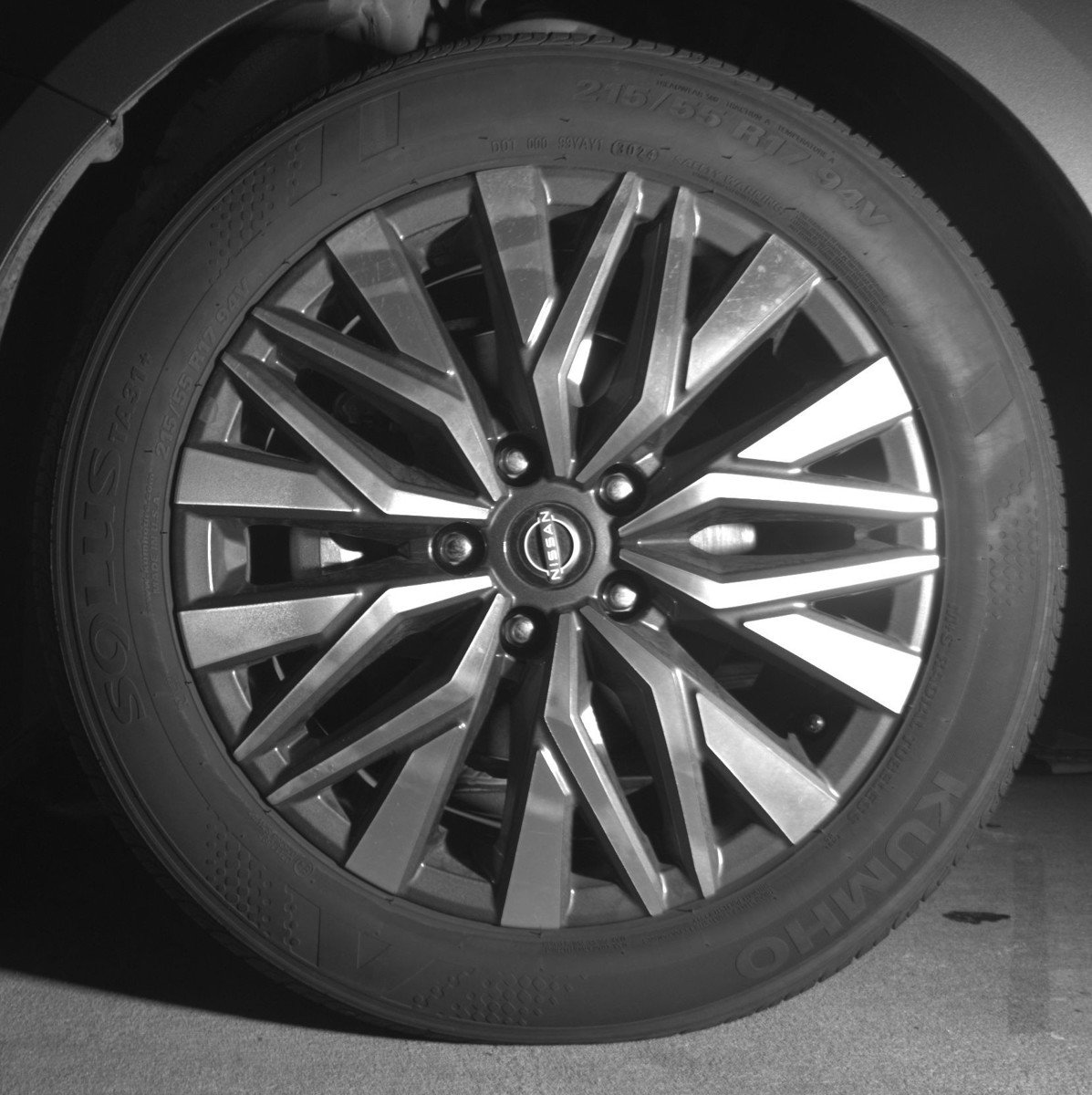 Used 2025 Nissan Altima 2.5 SV image 12