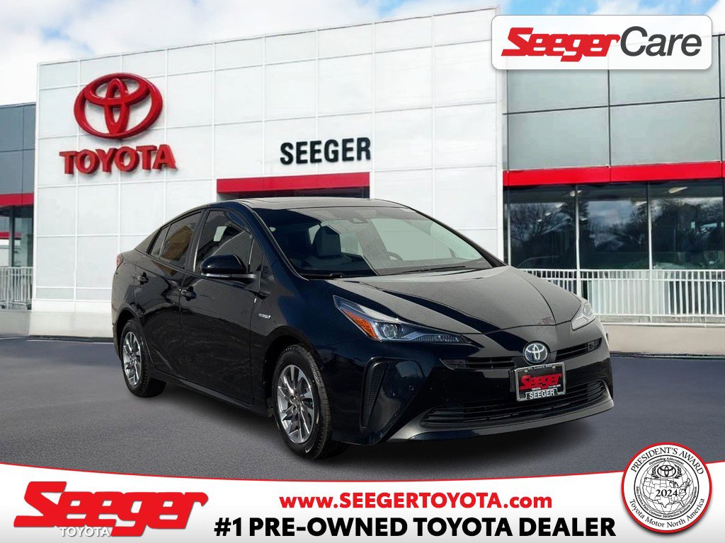 Used 2021 Toyota Prius image 1