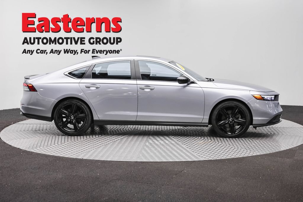 Used 2023 Honda Accord Sport image 6