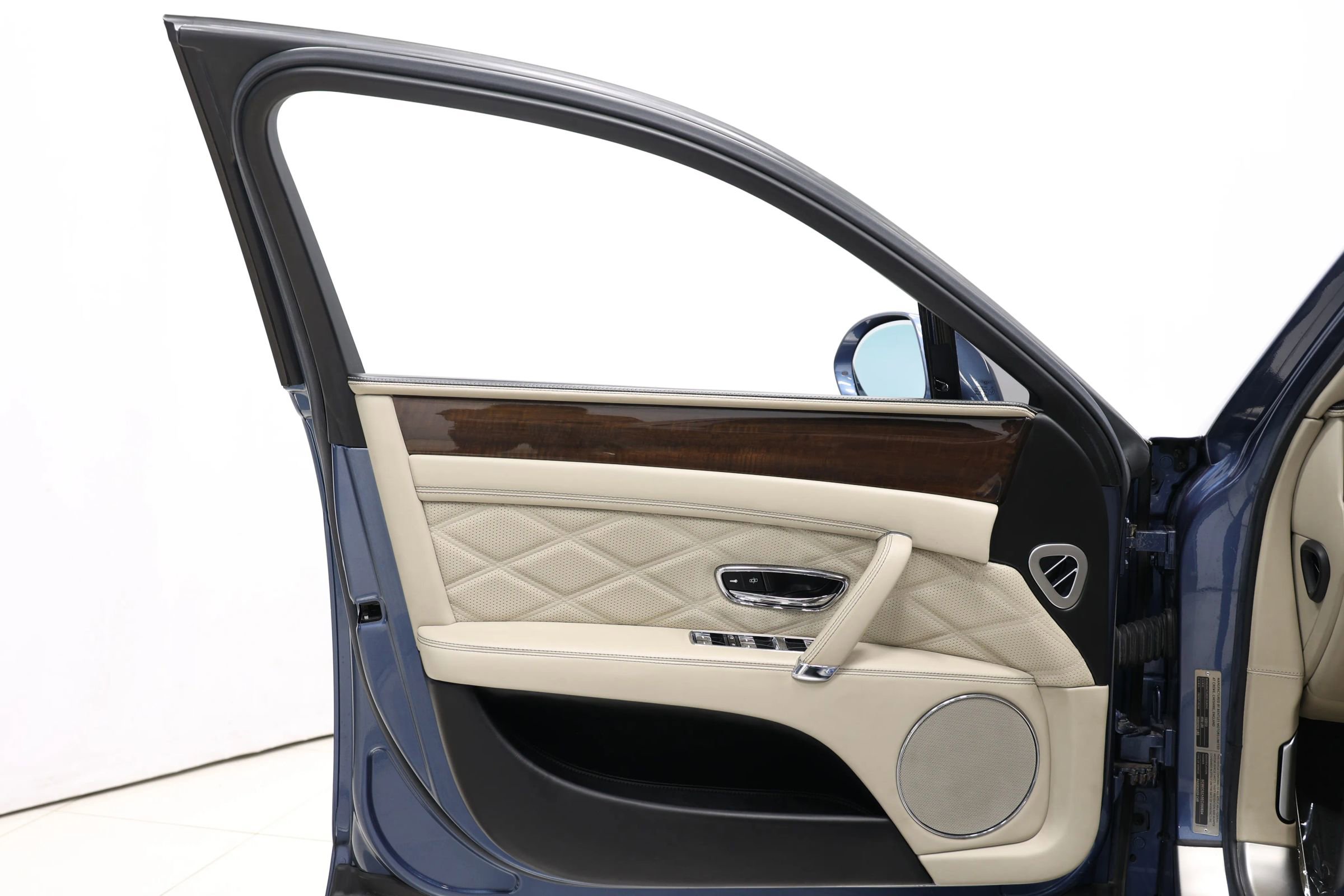 Used 2014 Bentley Flying Spur W12 AWD/4WD image 11