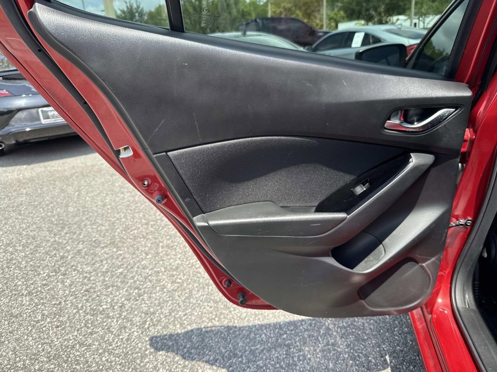 Used 2017 MAZDA MAZDA3 Sport FWD image 13