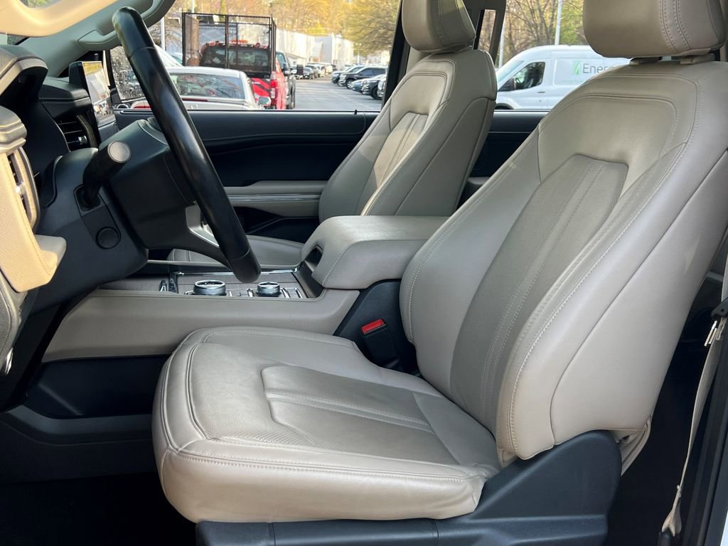Used 2024 Ford Expedition Max Limited image 21
