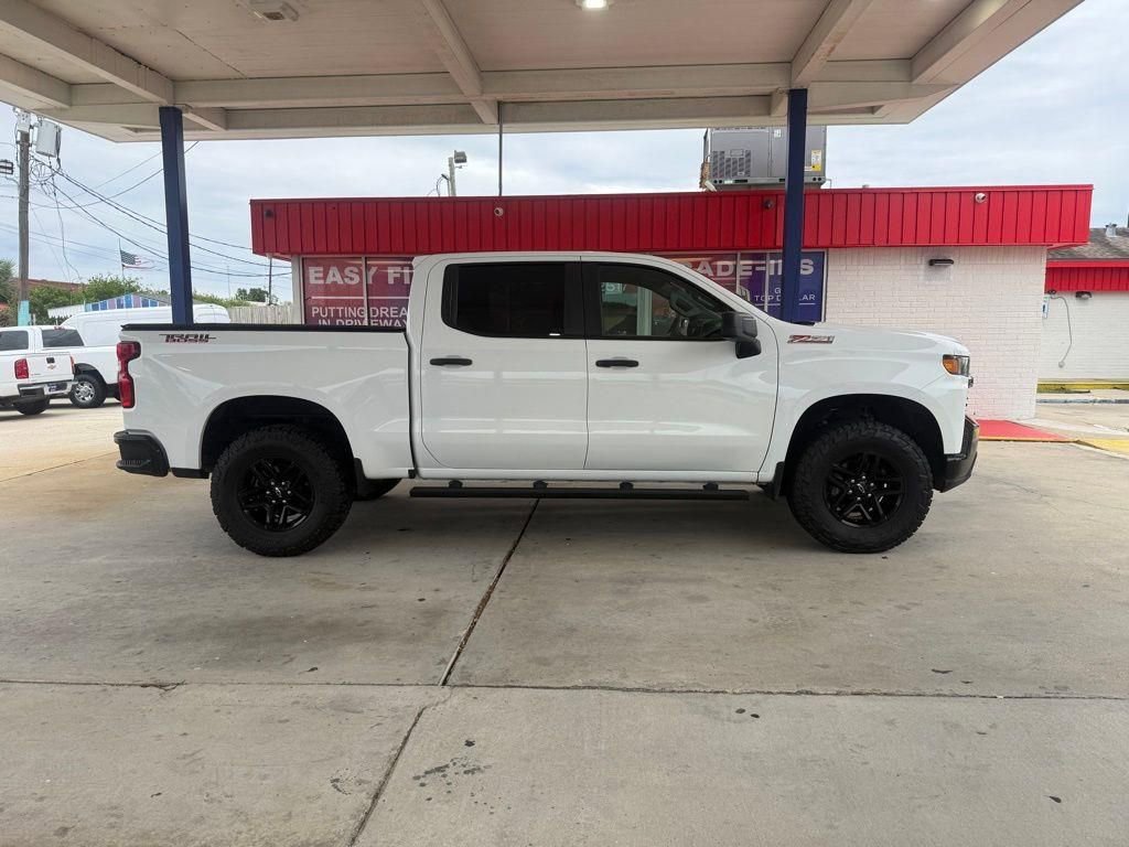 Used 2019 Chevrolet Silverado 1500 Custom Trail Boss w/ Custom Convenience Package AWD/4WD image 2