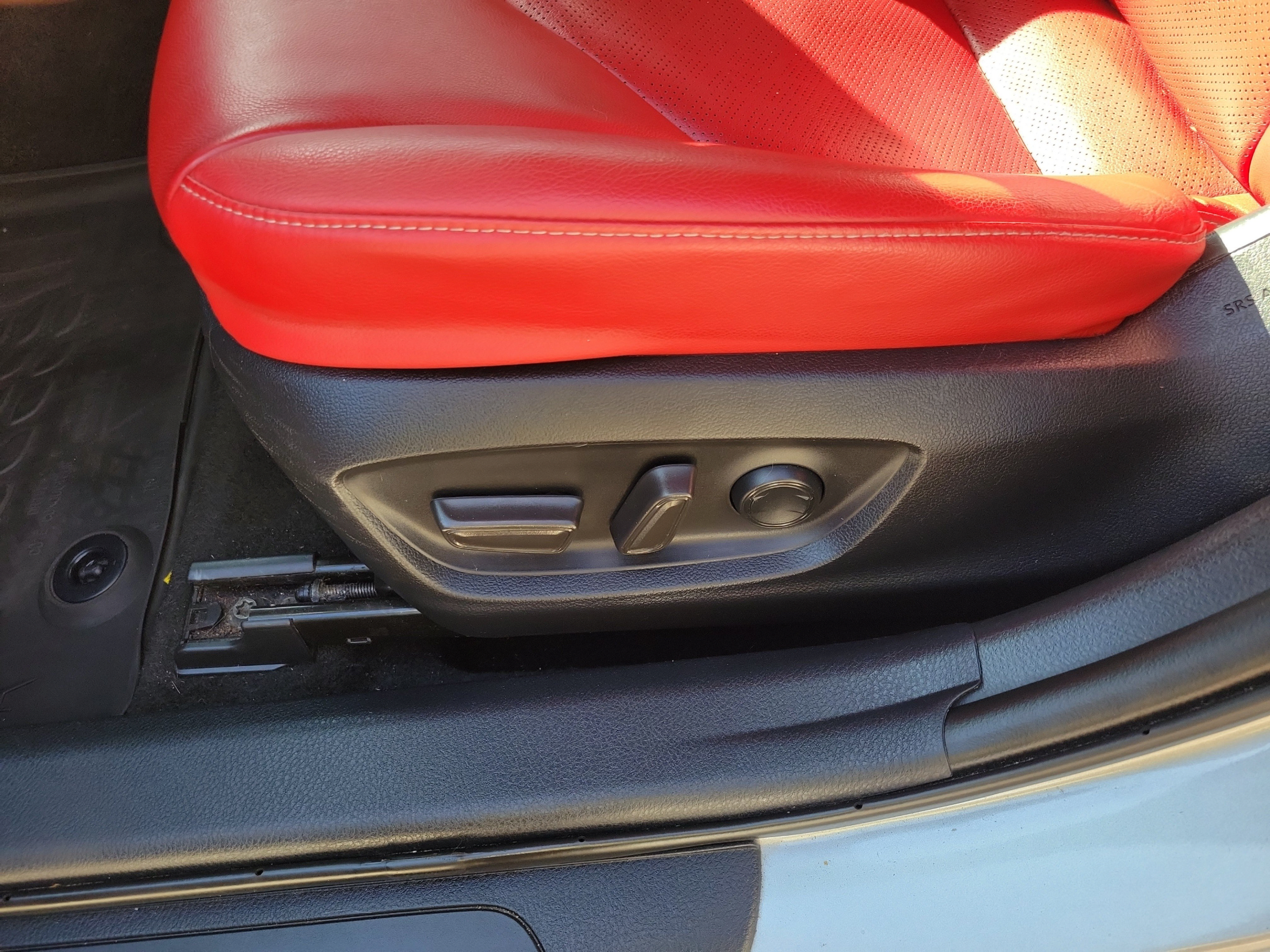 Used 2022 Toyota Camry XSE FWD image 7