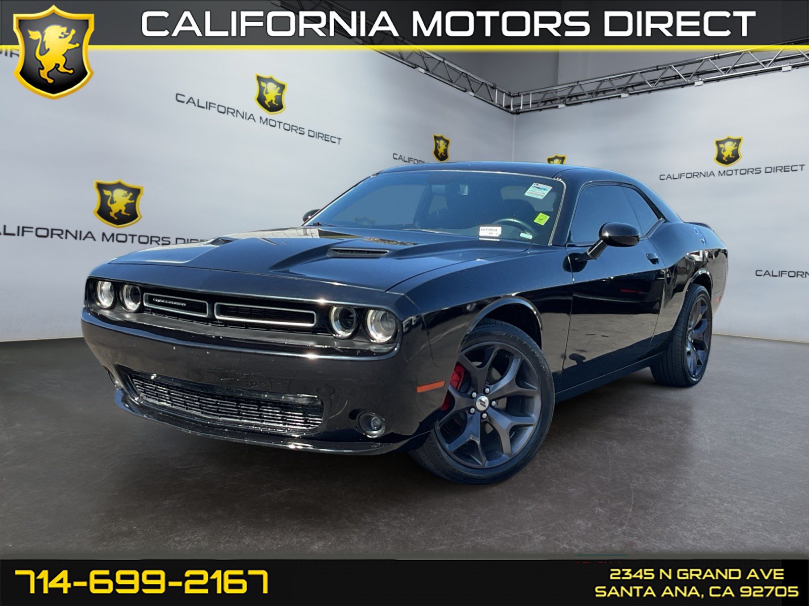 Used 2019 Dodge Challenger SXT w/ Cold Weather Group