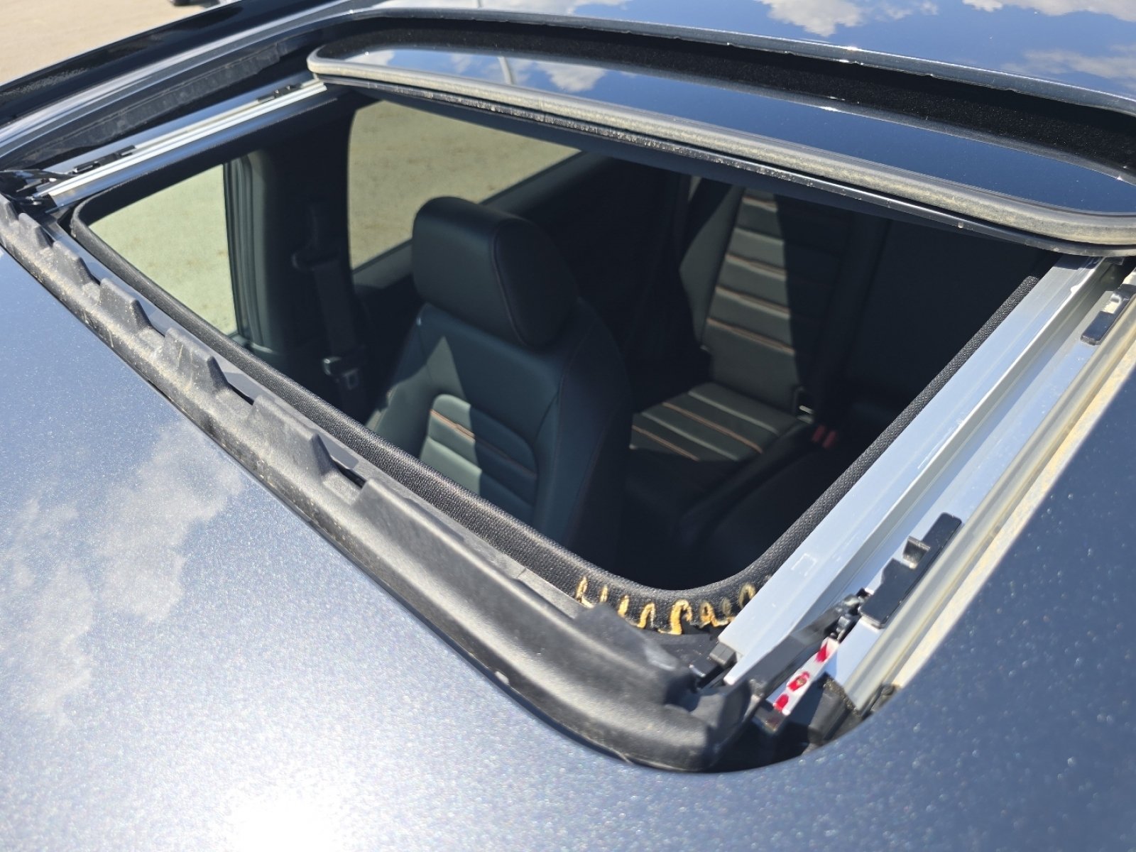 Used 2025 Honda CR-V Sport-L image 3