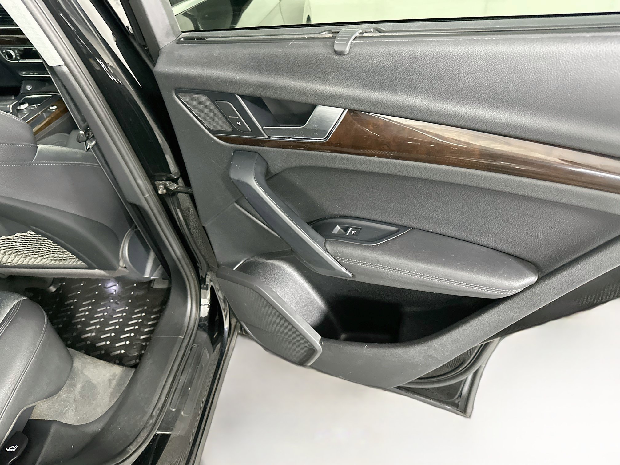 Used 2019 Audi Q5 2.0T Premium Plus w/ Premium Plus Package AWD/4WD image 31