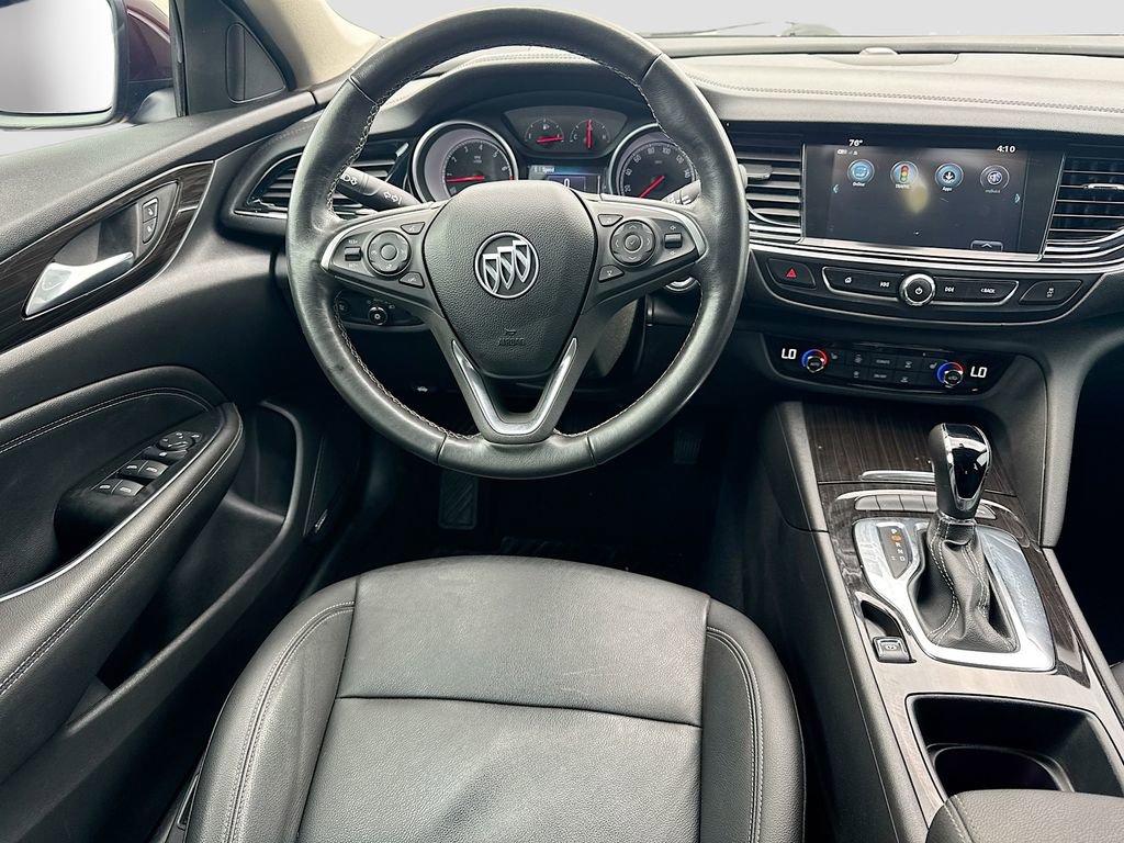 Used 2018 Buick Regal Essence w/ Driver Confidence Package #1 FWD image 29