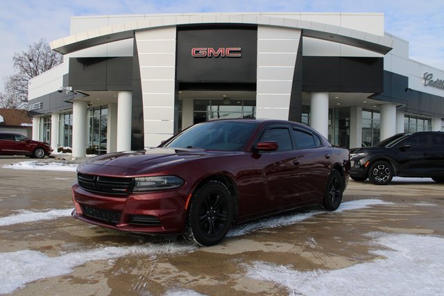 Used 2021 Dodge Charger SXT w/ Leather Interior Group image 3