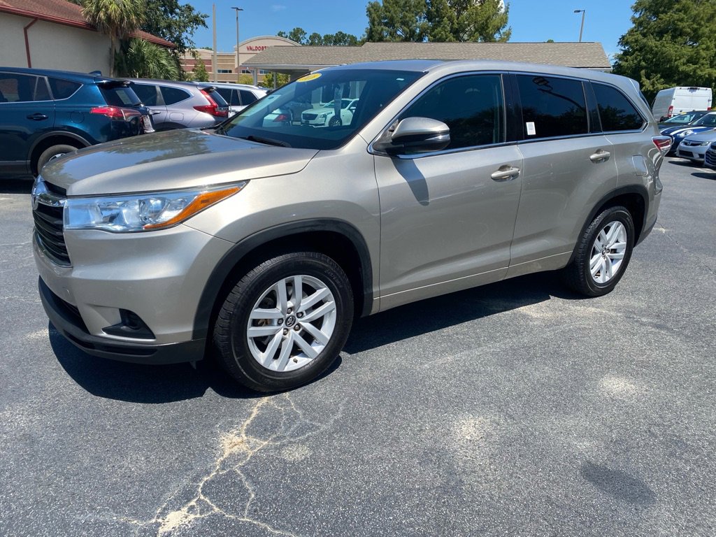 Used 2016 Toyota Highlander LE