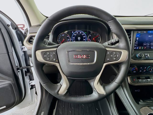 Used 2023 GMC Acadia Denali w/ Denali Ultimate Package image 12