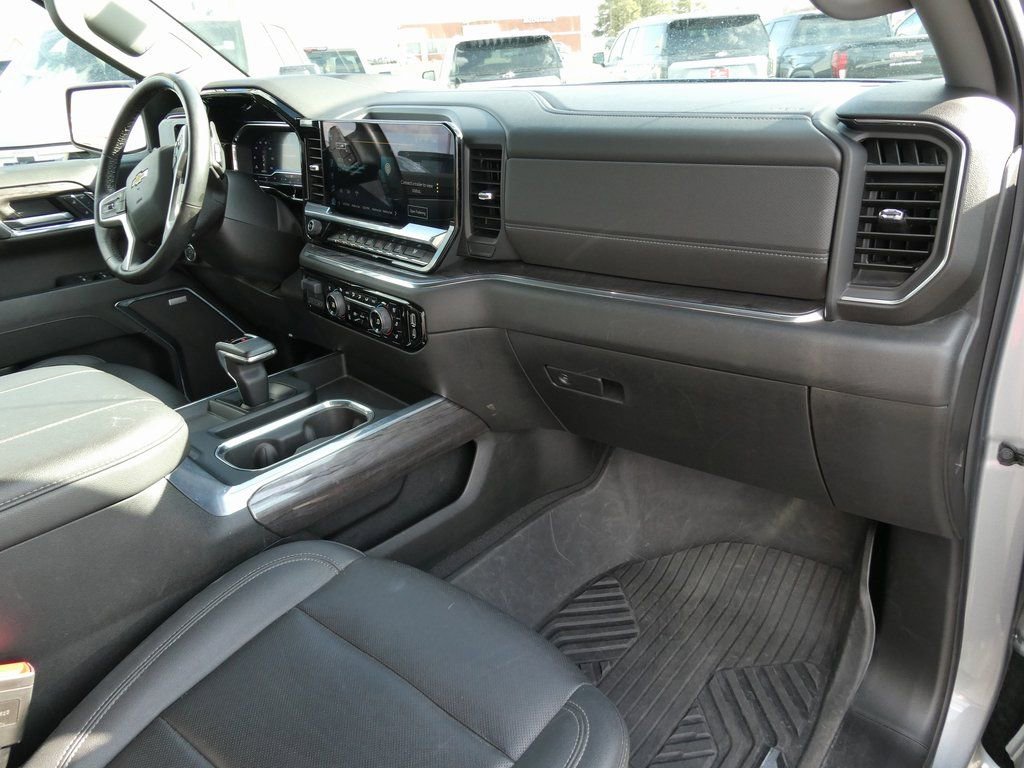 Certified 2024 Chevrolet Silverado 1500 LTZ image 15
