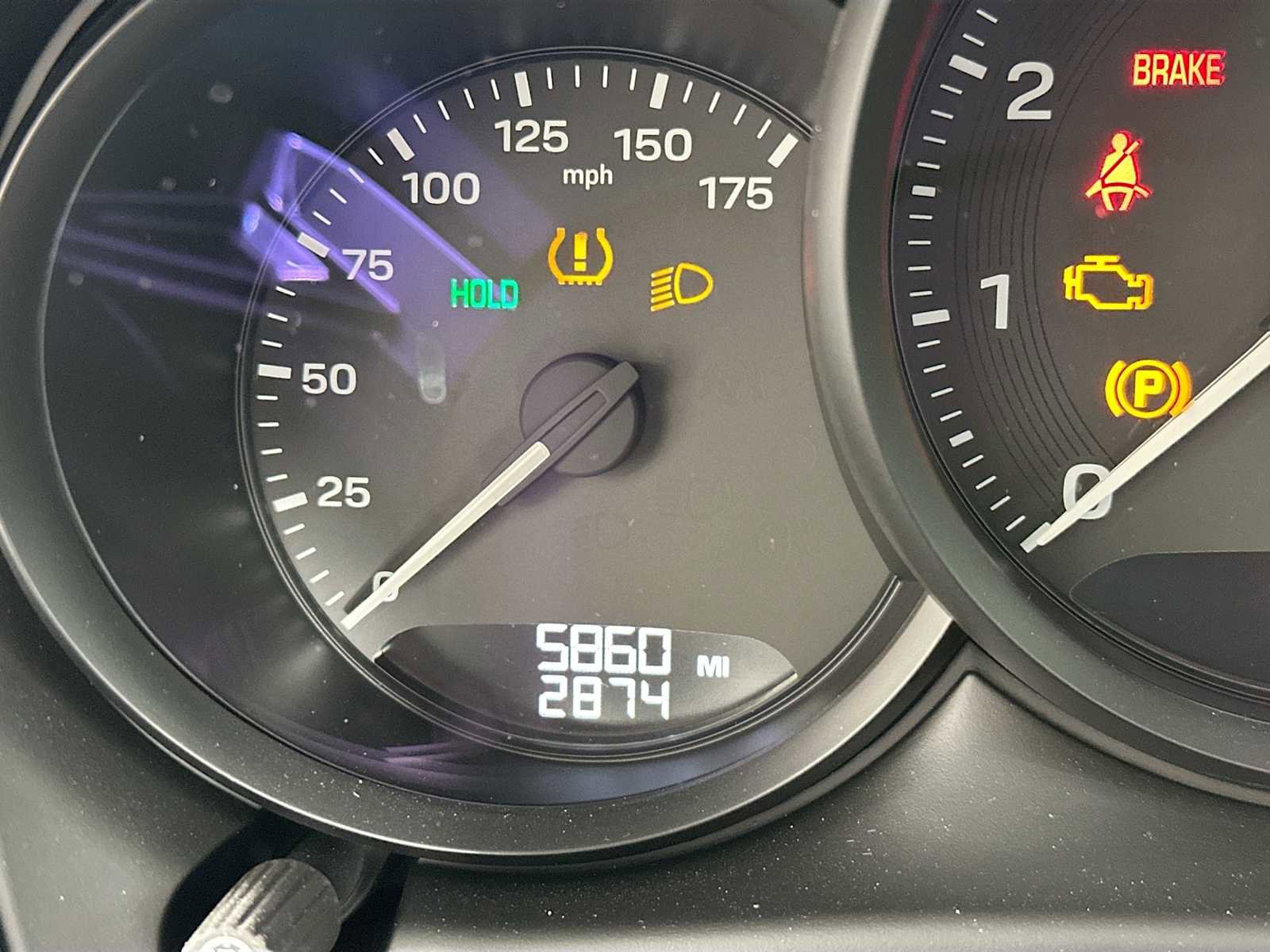 Certified 2025 Porsche Macan image 15