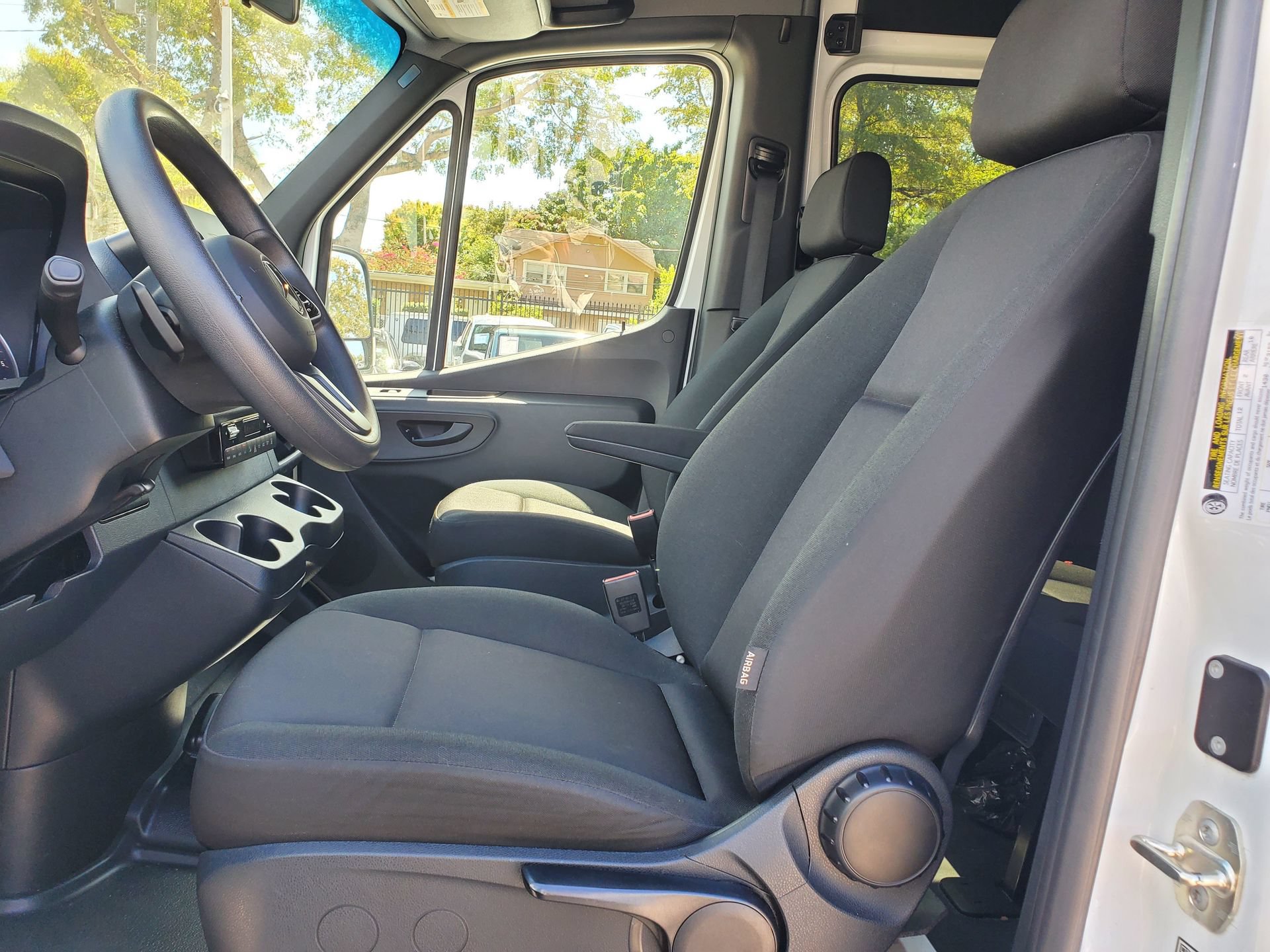 Used 2024 Mercedes-Benz Sprinter 2500 image 17