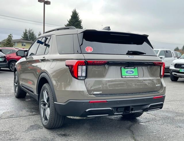 New 2026 Ford Explorer ST-Line w/ ST-Line Street Pack image 3