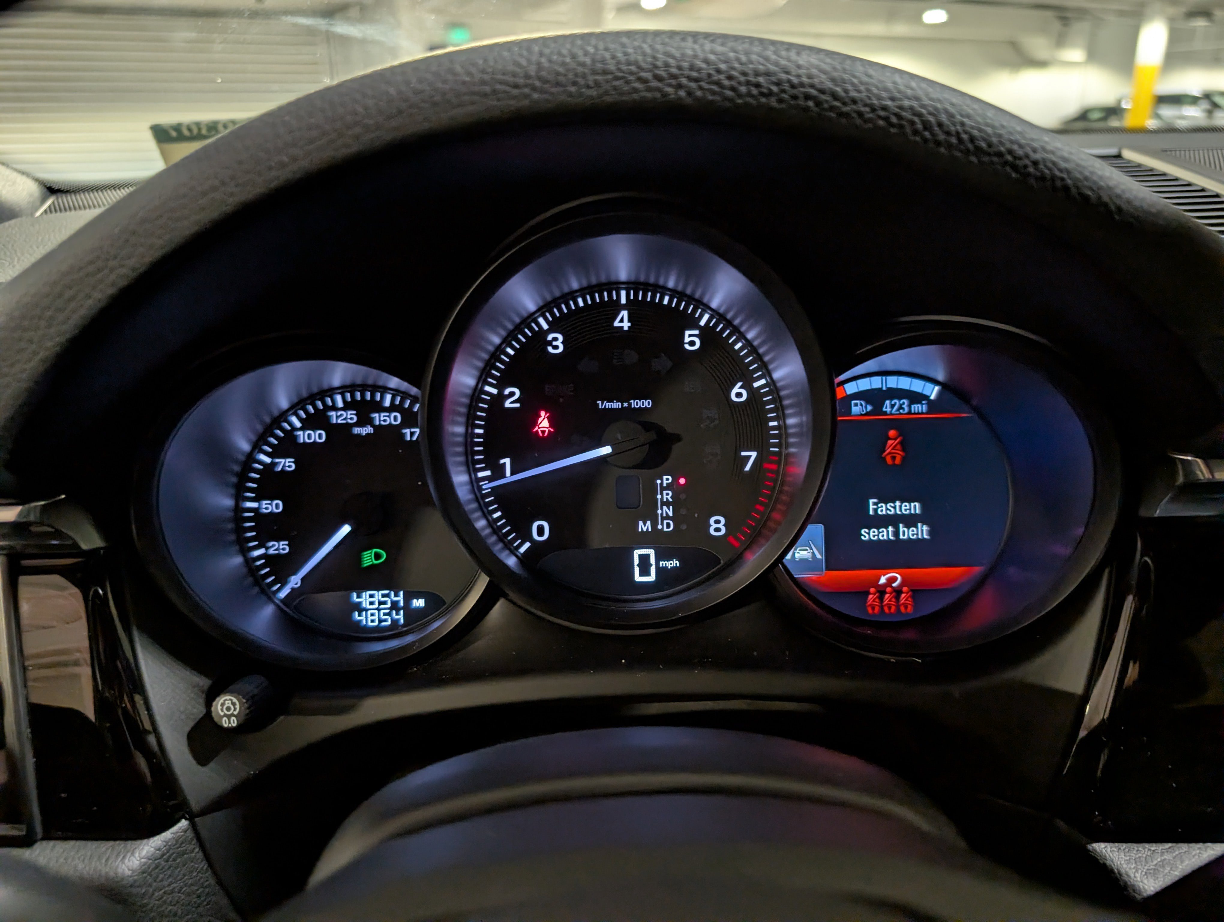 Certified 2025 Porsche Macan image 33