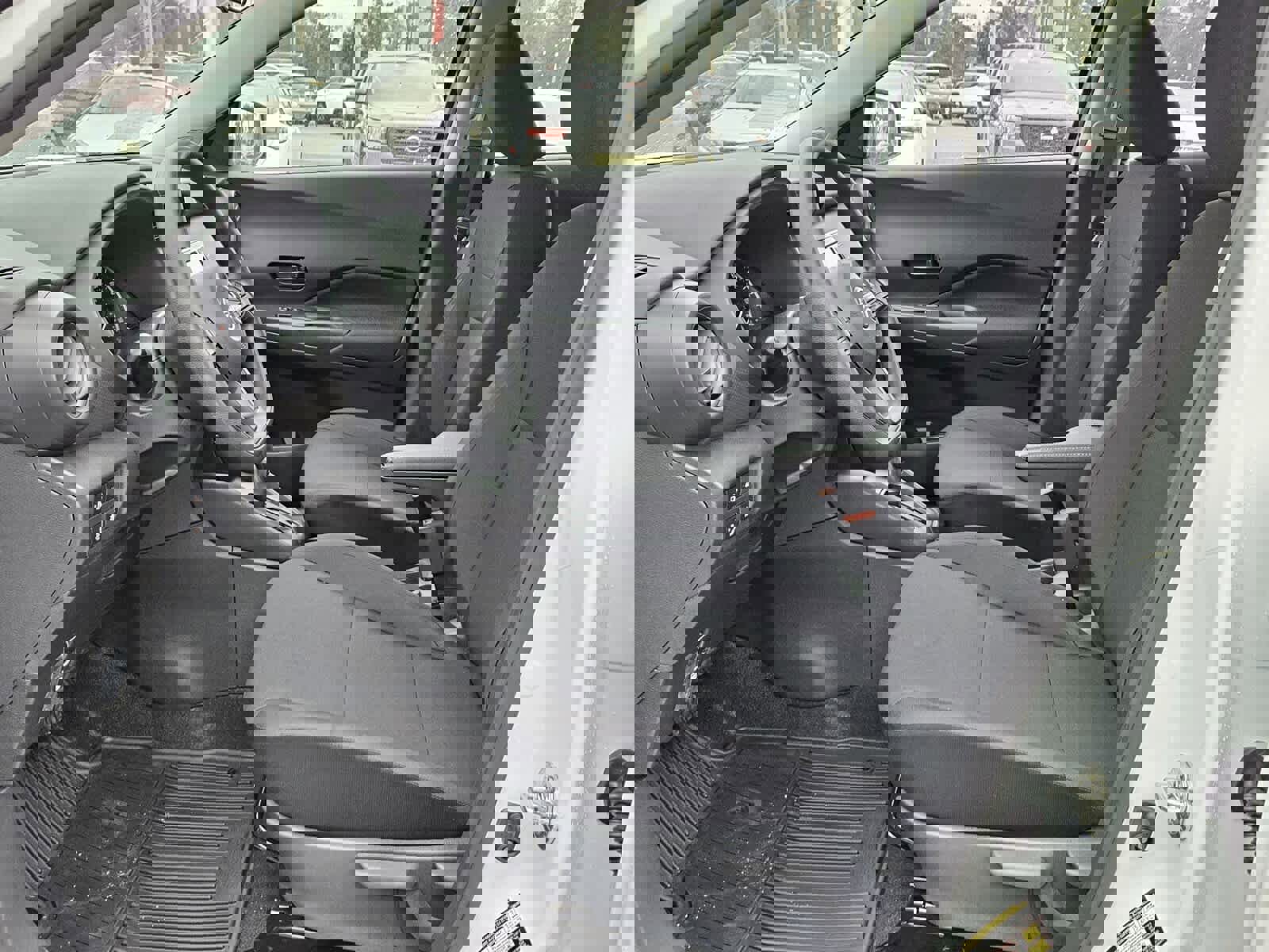 New 2025 Nissan Kicks Play S image 3