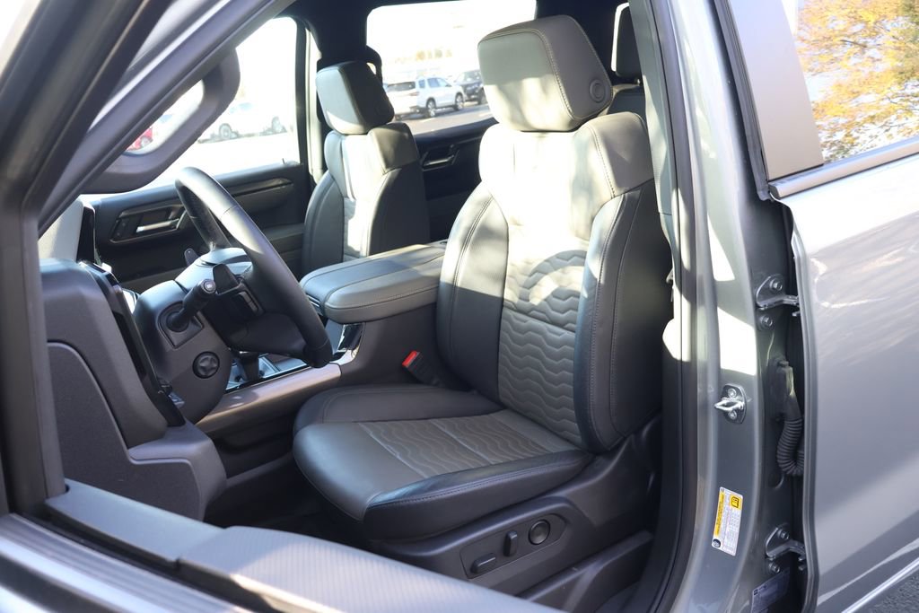 Certified 2024 Chevrolet Silverado 1500 ZR2 image 32