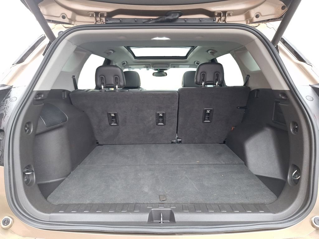 Used 2018 GMC Terrain SLT w/ Preferred Package image 19