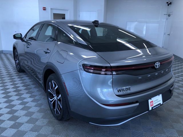 Certified 2025 Toyota Crown XLE AWD/4WD image 12