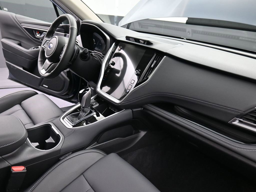 Used 2025 Subaru Outback Limited XT image 19