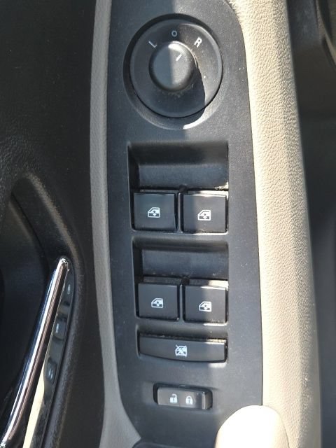 Used 2016 Chevrolet Trax LTZ FWD image 19