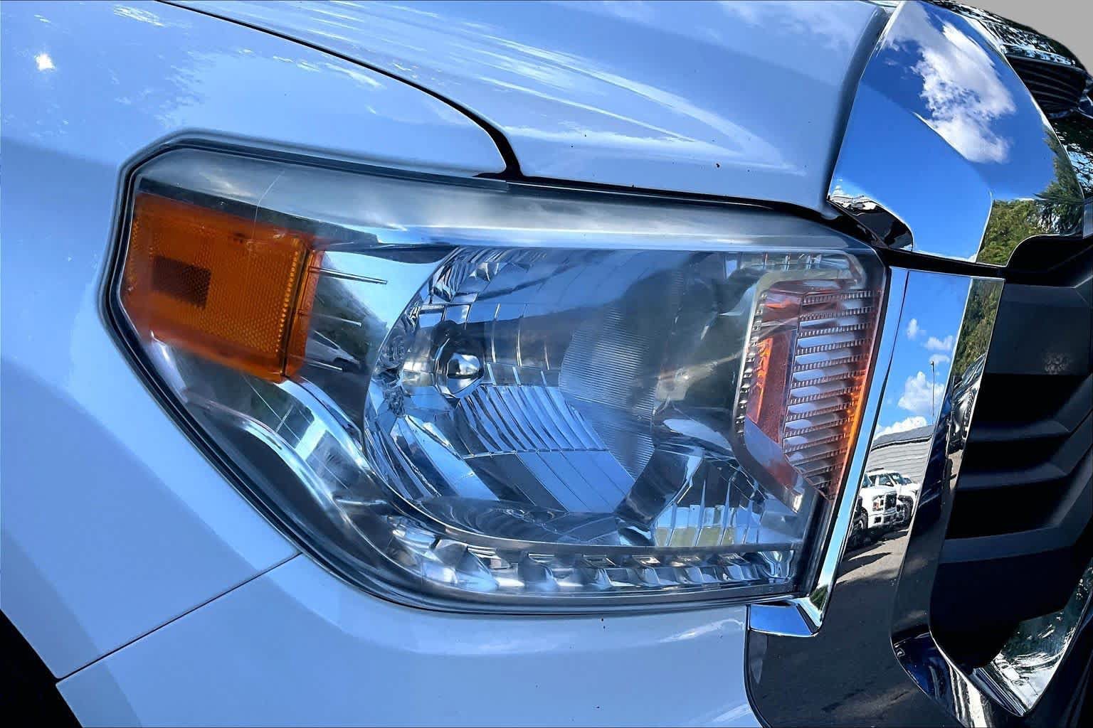 Used 2015 Toyota Tundra SR5 w/ TRD Off Road Package AWD/4WD image 24