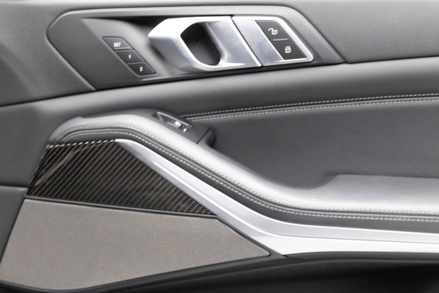 Used 2021 BMW X5 M50i AWD/4WD image 55