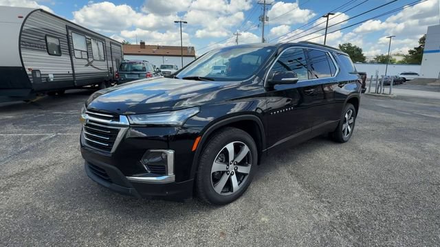 Certified 2023 Chevrolet Traverse LT w/ LT Premium Package AWD/4WD image 4