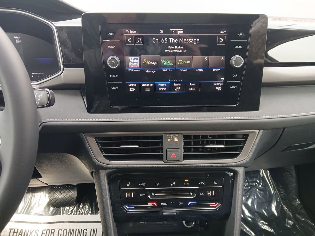 New 2026 Volkswagen Taos SE image 18