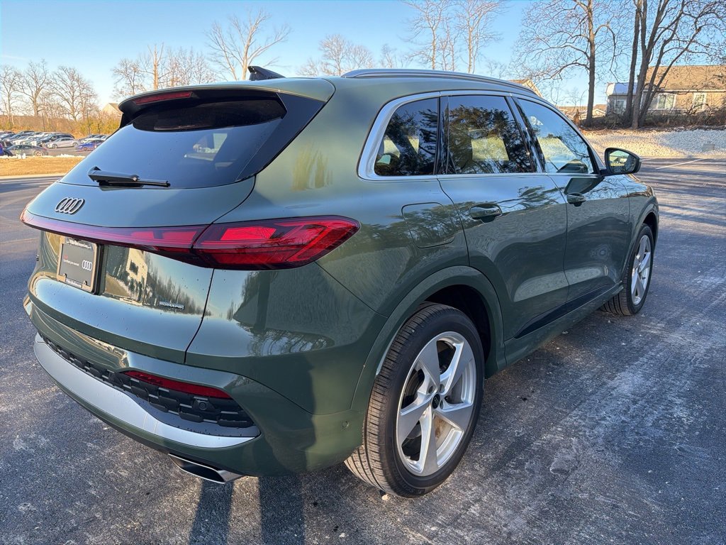 Certified 2025 Audi Q5 Prestige image 5
