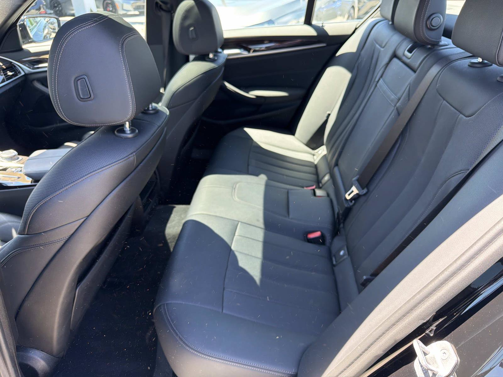 Used 2023 BMW 530i w/ Convenience Package RWD image 9