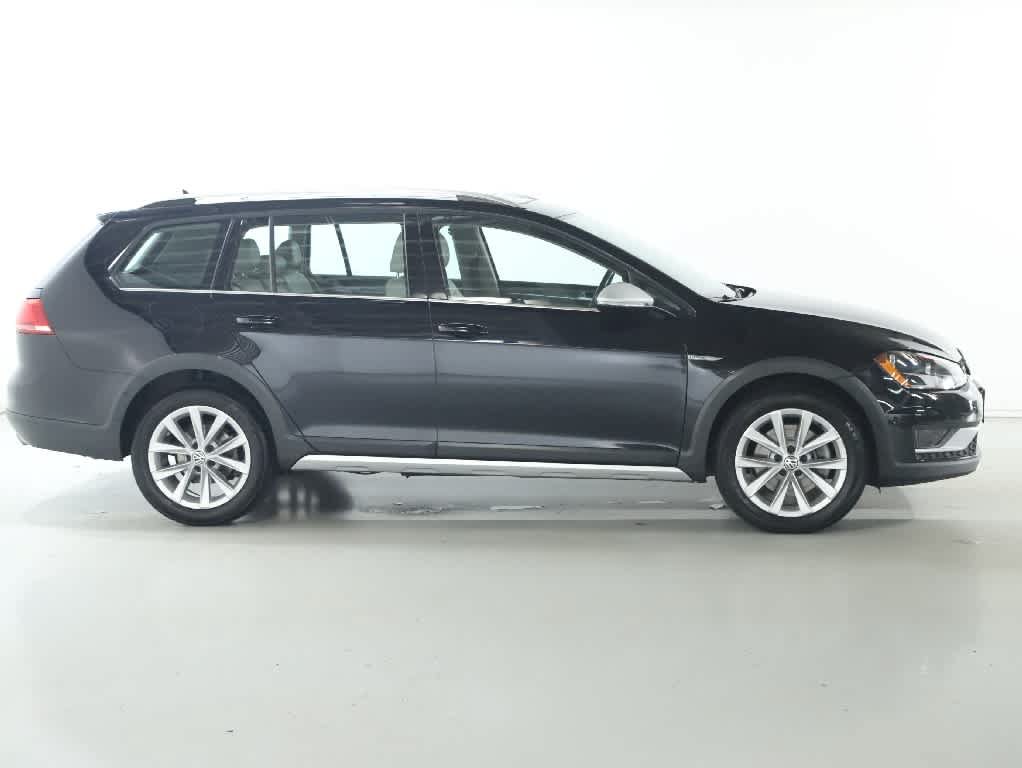 Used 2017 Volkswagen Golf Alltrack SE AWD/4WD image 11