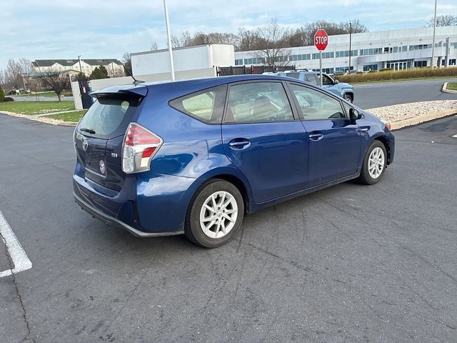 Used 2016 Toyota Prius V Three image 8