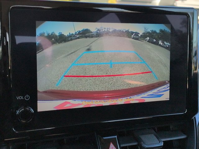 Used 2025 Toyota Corolla LE FWD image 19