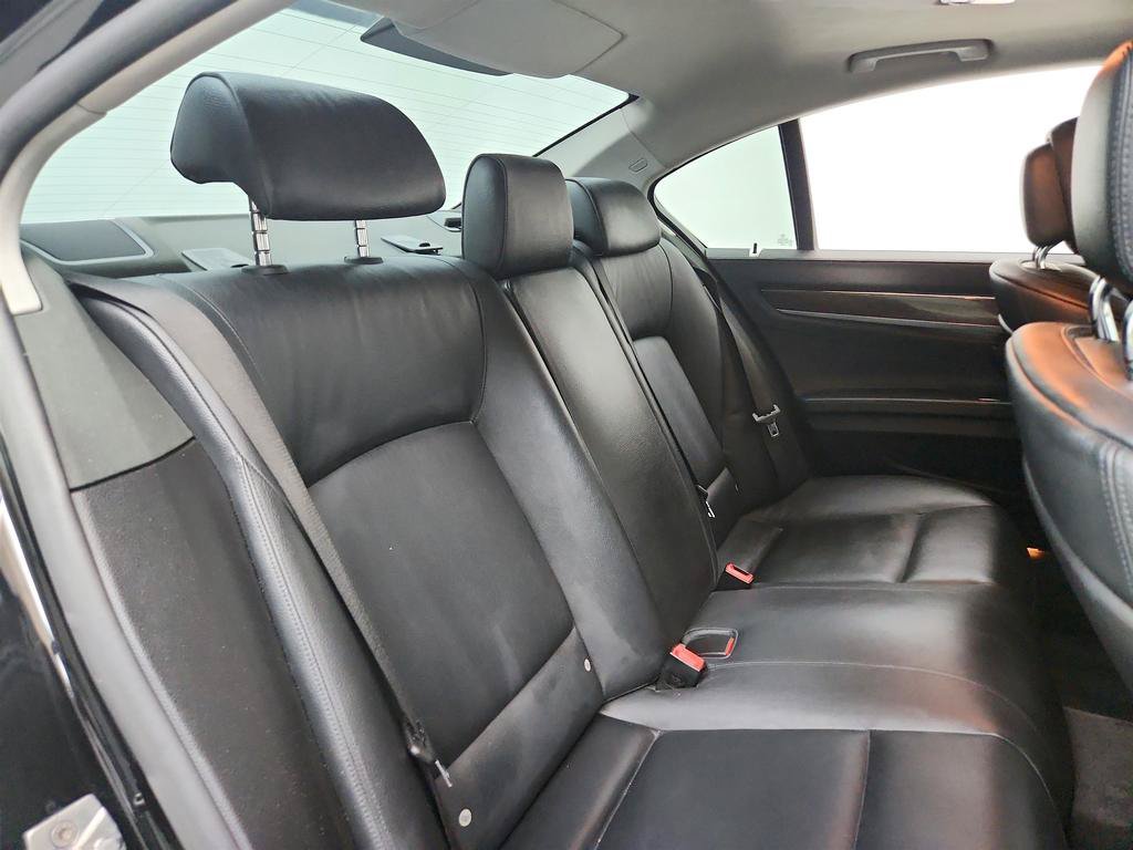 Used 2012 BMW 740i RWD image 27